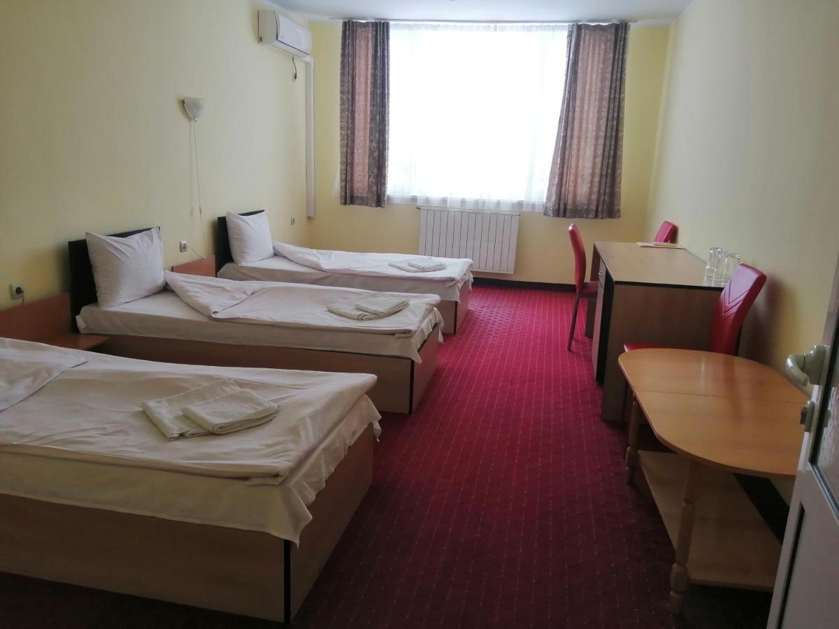 Hotel Panorama กาโบรโว ภายนอก รูปภาพ